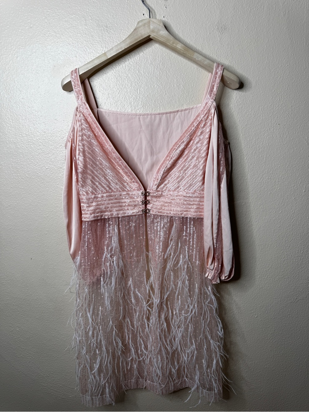 OCHERETNY Womens Small Pink Sequin Feather Cold Shoulder Tunic Blouse Designer - Picture 7 of 8